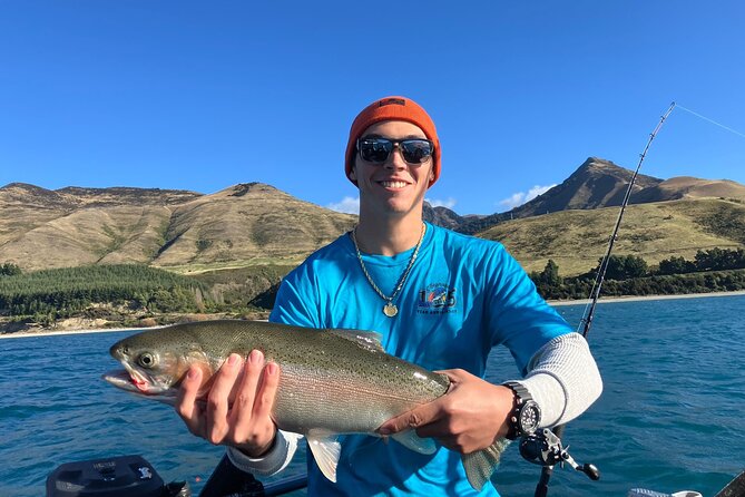 Lake Wakatipu Queenstown: 6 hour Fishing Adventure by Boat - Views you’ll actually enjoy while you fish