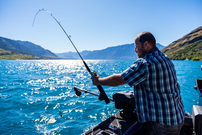 Lake Wakatipu Queenstown: 6 hour Fishing Adventure by Boat - Your 6-hour plan: from Frankton Marina out on the lake