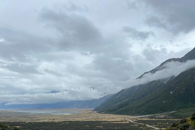 Mount Cook & Lake Tekapo the Ultimate combo from Queenstown - Tasman Glacier: the easy walk that turns into your main photo session