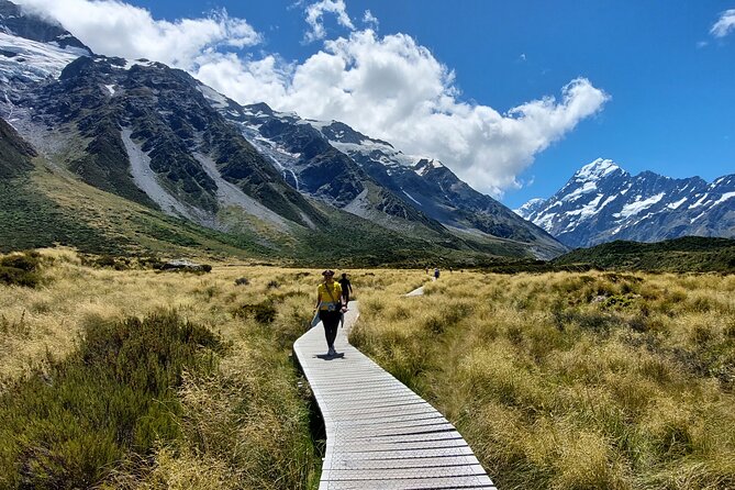 Mount Cook Tour: Finish at Queenstown, Christchurch or Dunedin - Lake Pukaki Lookouts: Turquoise Water With Minimal Fuss