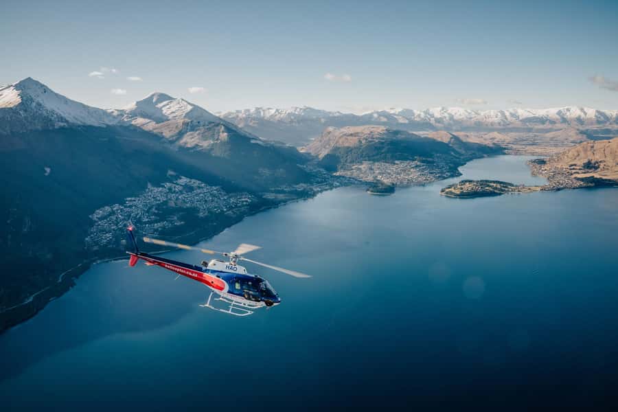 Queenstown: Pilot's Choice Helicopter Tour & Alpine Landing - From hotel pickup to the helicopter base: how the day starts